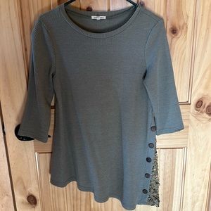 Women’s boutique top NWOT